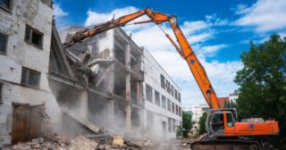 Промышленный демонтаж зданий Кунгур, цена от 2974 руб.